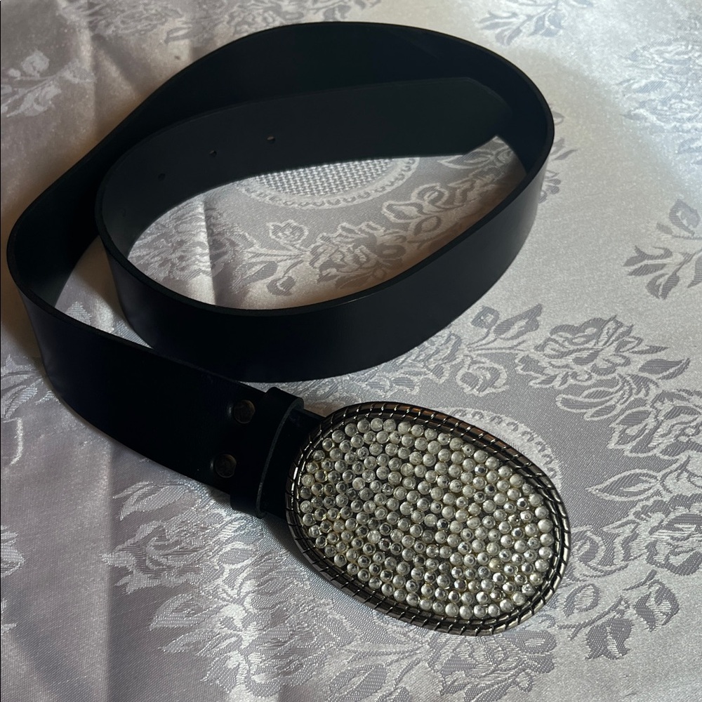 Elegant Black Belt with Silver Accents
